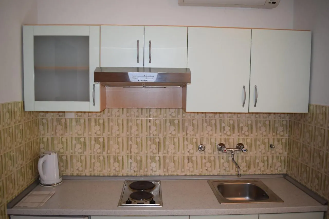 Guest house Vila Jelena - Studio Apartments For 2 To 3 Persons In Sv Filip I Jakov Sveti Filip i Jakov