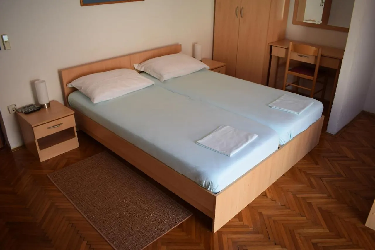 Vila Jelena - Studio Apartments For 2 To 3 Persons In Sv Filip I Jakov Sveti Filip i Jakov 0*,  Croatia