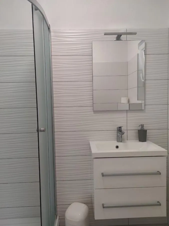 Vila Jelena - Studio Apartments For 2 To 3 Persons In Sv Filip I Jakov Sveti Filip i Jakov Guest house