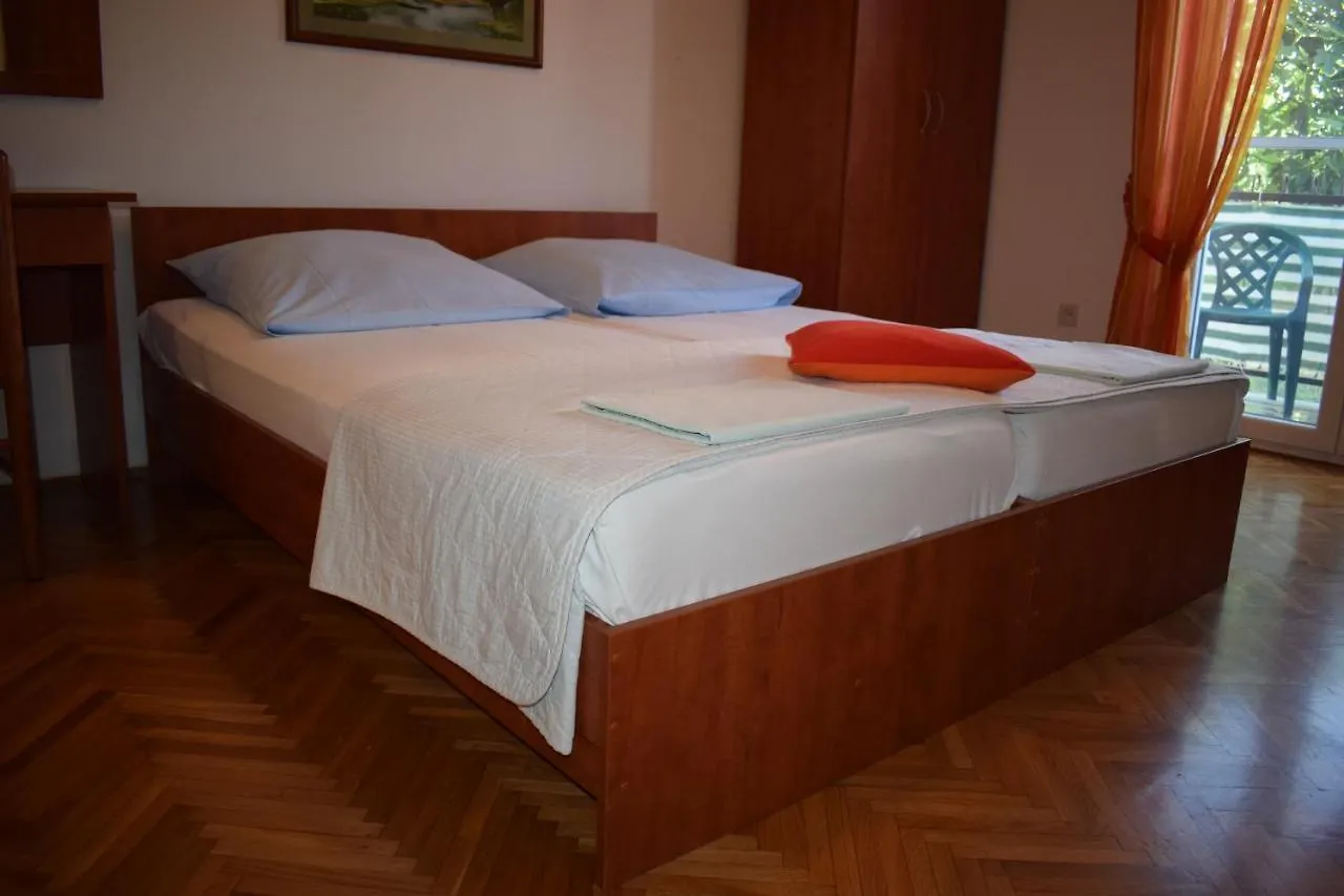 Vila Jelena - Studio Apartments For 2 To 3 Persons In Sv Filip I Jakov Sveti Filip i Jakov