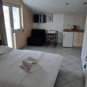 Antica Apartman