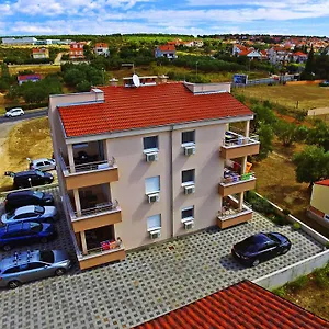 Ivana Apartman