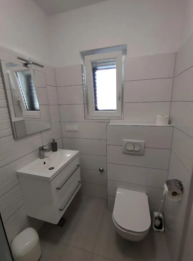 Konukevi Vila Jelena - Studio Apartments For 2 To 3 Persons In Sv Filip I Jakov Sveti Filip i Jakov Hırvatistan