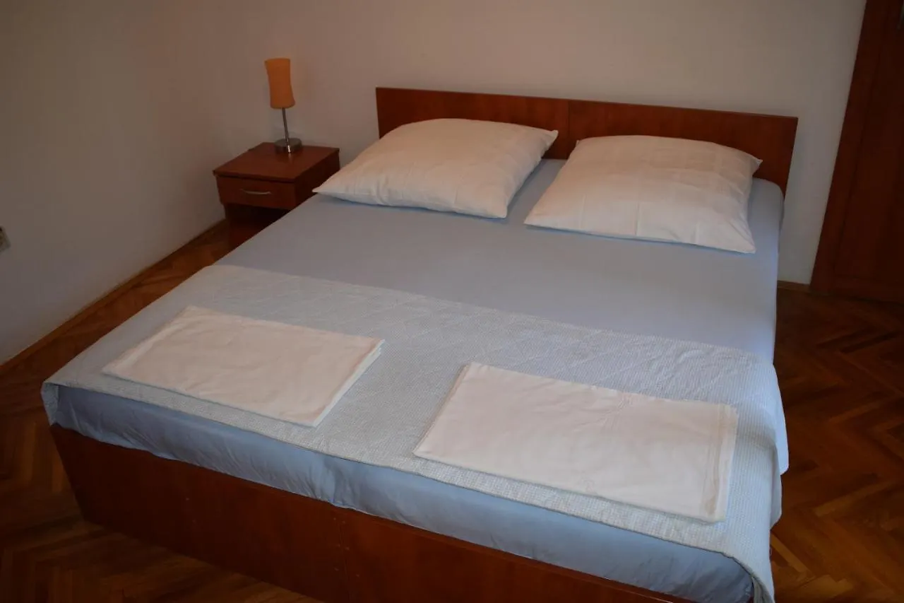 Vila Jelena - Studio Apartments For 2 To 3 Persons In Sv Filip I Jakov Sveti Filip i Jakov